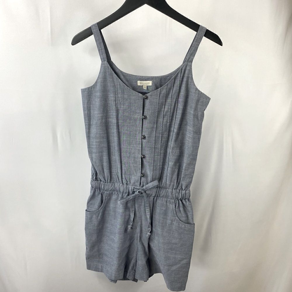 Madison chambray scoop neck romper size 4